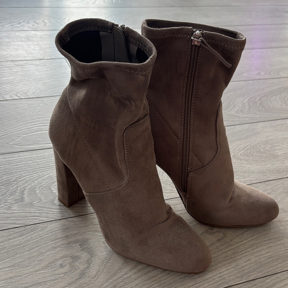 Steve Madden Taupe Heeled Boots